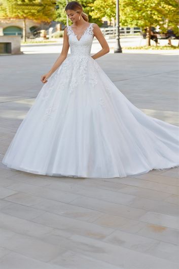 V-Neck Lace Appliqué Ball Gown with Long Train for Formal Events