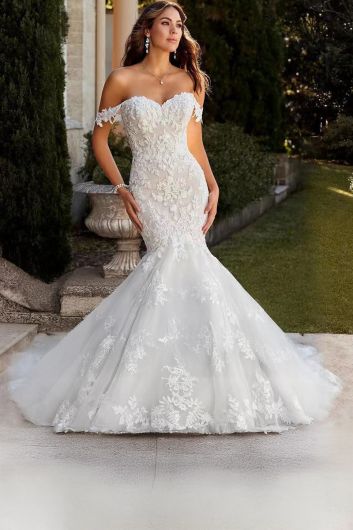 Lace Off-the-Shoulder Mermaid Gown with Long Train for Formal Events