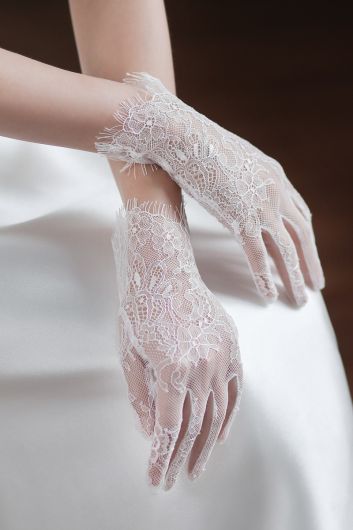 Lace-Trimmed Sheer Gloves for Formal Evening Gowns