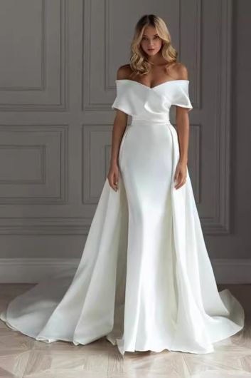 Off-the-Shoulder Satin Mermaid Gown with Detachable Train for Formal Events