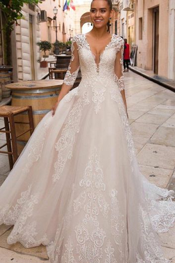 Lace V-Neck Long Sleeve Ball Gown with Long Train for Formal Events