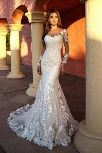  Lace Mermaid Gown with Long Train for Formal Events