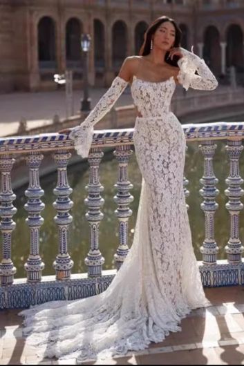 One-Shoulder Lace Mermaid Gown with Long Train for Formal Events