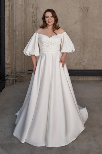 Off-the-Shoulder Puff Sleeve Ball Gown with Long Train for Formal Events