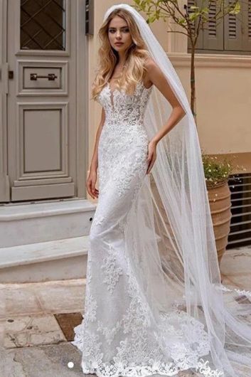 Lace Spaghetti Strap Mermaid Gown with Long Train for Wedding