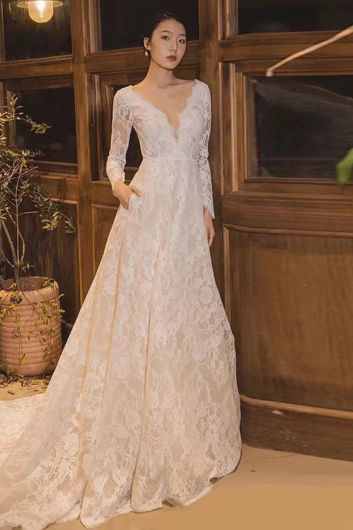 Sleeve V-Neck Lace Ball Gown with Long Train for Formal Events