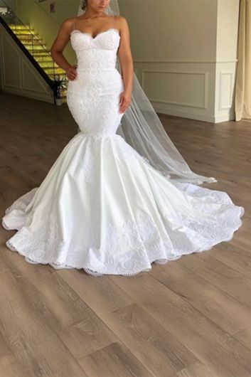 Sweetheart Neckline Mermaid Gown with Train for Formal Events