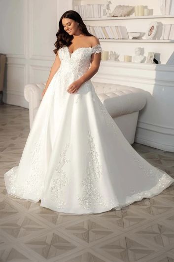 Off Shoulder Lace Bodice Ball Gown with Long  for Formal Events