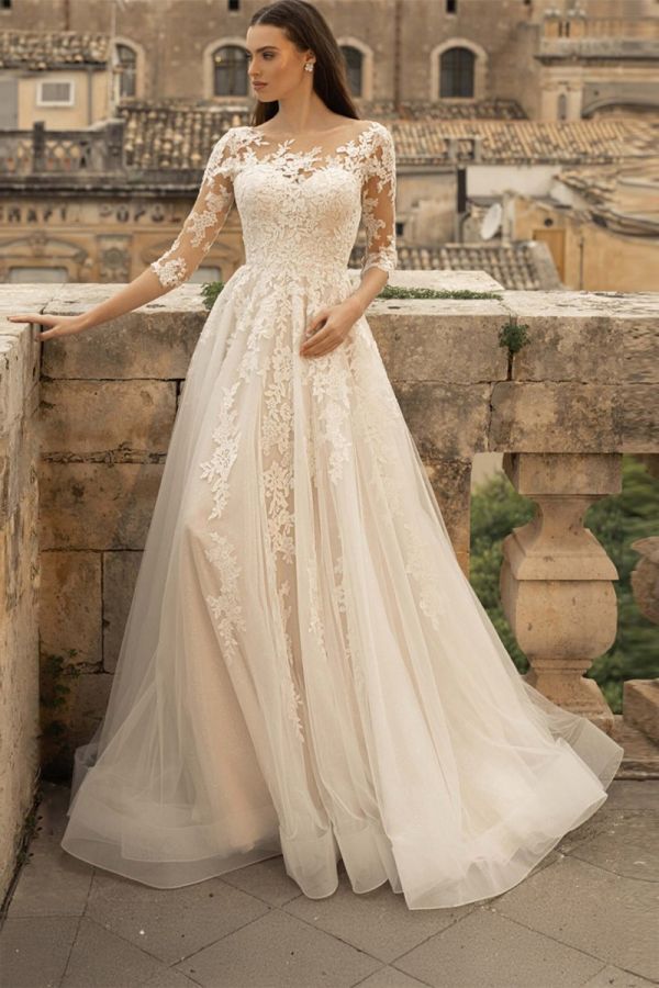 Lace Illusion Neckline A Gown with Long Train for Evening Events