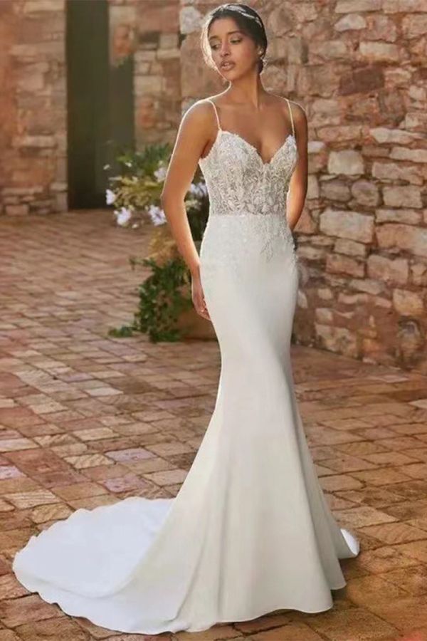 Strapless Sweetheart Neckline Mermaid Gown with Long Train for Formal Events