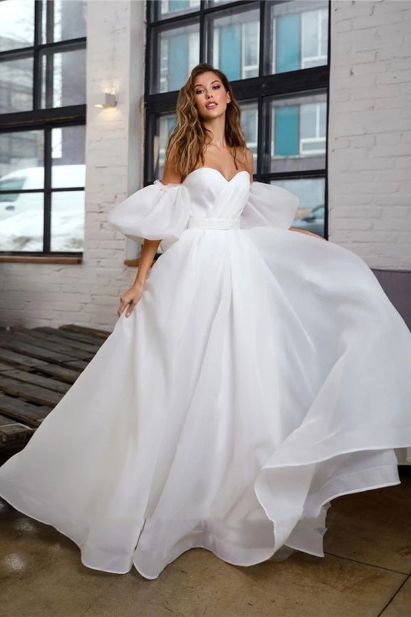 Off Shoulder Puff Sleeve A-Line Gown with Long Train for Formal Events