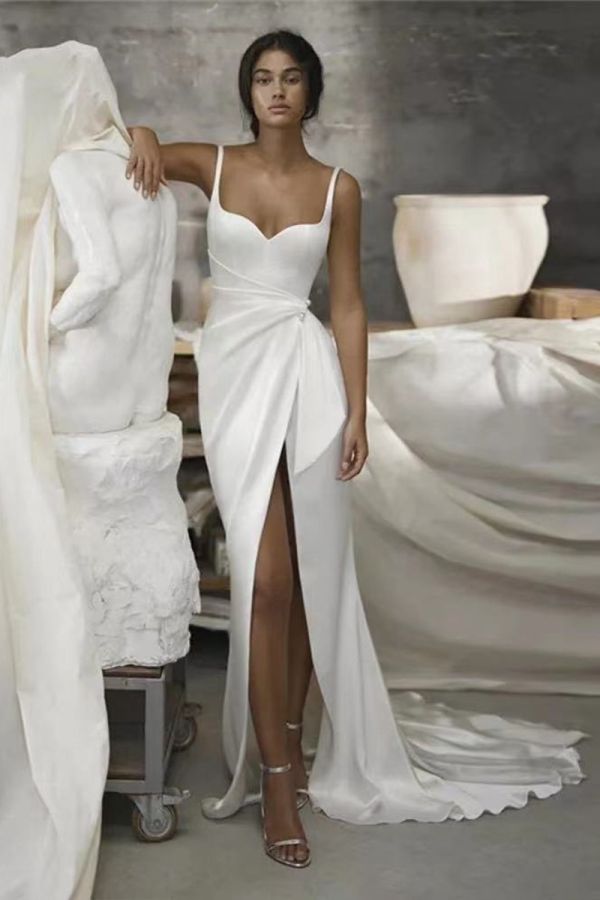 Strapless Sweetheart Neckline Gown with High Slit and Long Train for Formal Events