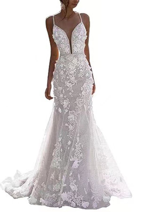 Spaghetti Strap Lace Mermaid Gown with Long Train for Evening Events