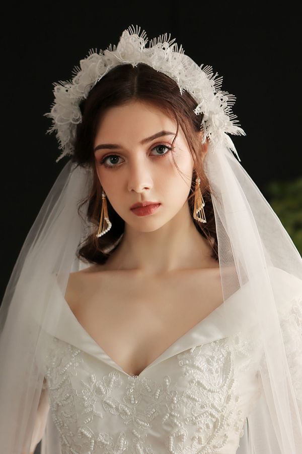 Lace Flower Crown Veil with Tulle for Bridal Events